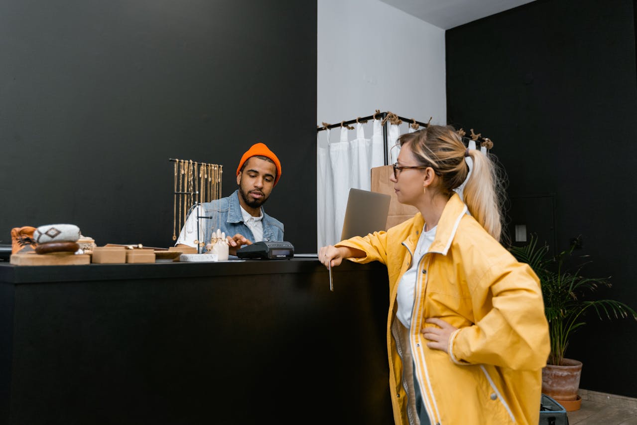 Sales and Customer Service Course