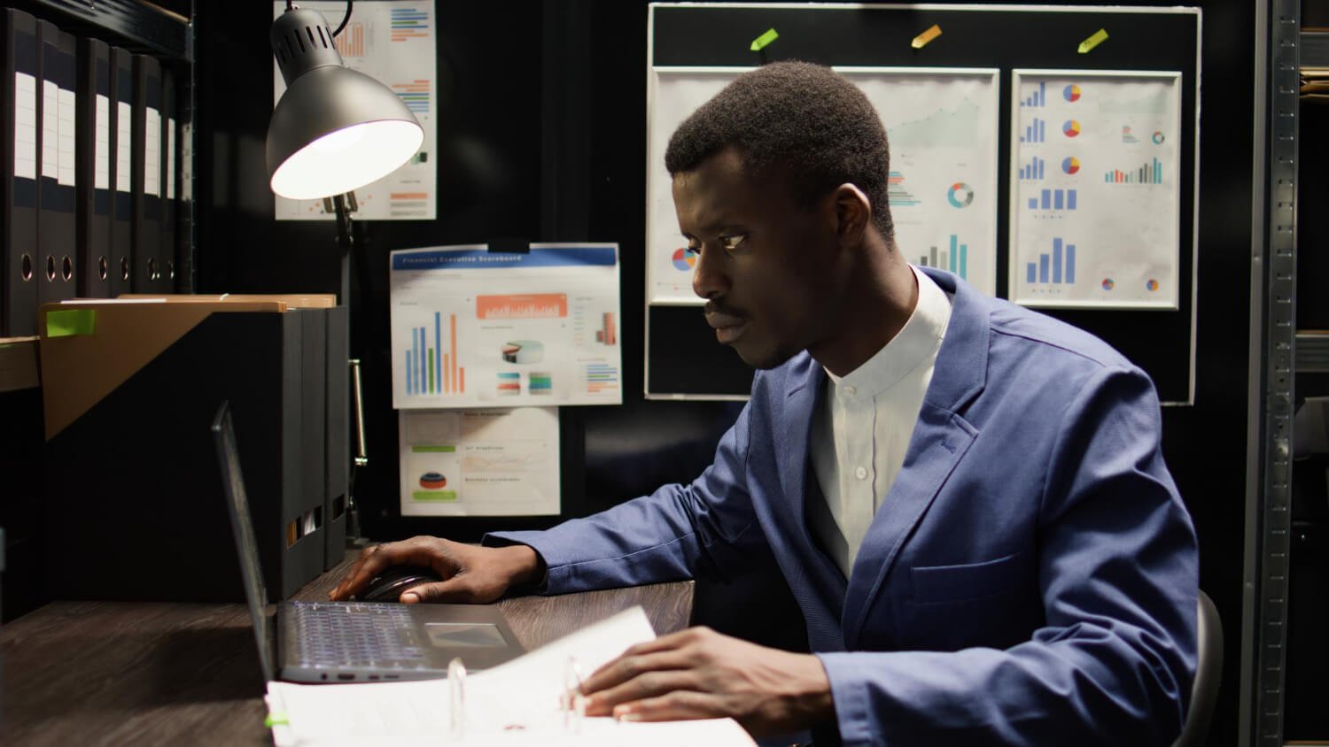 Advanced Quantitative Data Management